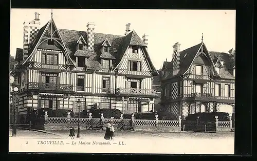 AK Trouville, La Maison Normande