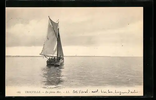 AK Trouville, En pleine Mer