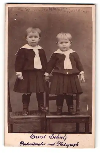 Fotografie Ernst Schulz, Ort unbekannt, Portrait zweier Kinder