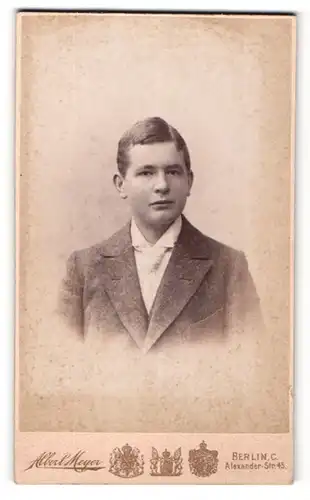 Fotografie Albert Meyer, Berlin, Portrait Junge mit weisser Krawatte