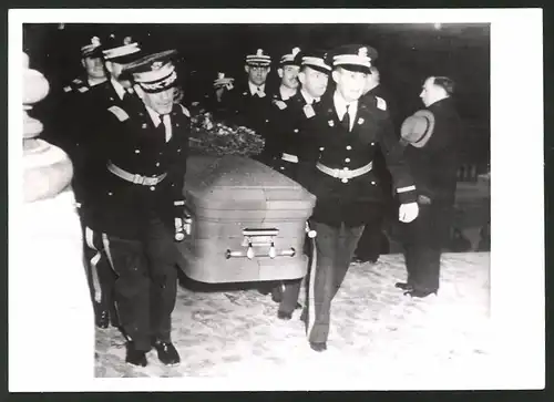 Fotografie Ansicht Washington, DC, Sterbliche Überreste Senator Borah`s werden für Trauerfeier in`s Capitol überführt