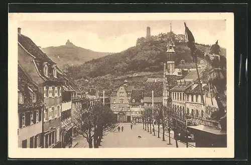 AK Weinheim a.d.B., Marktplatz mit Burg Wachenburg u. Windeck