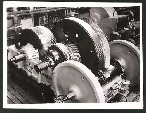 Fotografie Krupp-Walzwerkgetriebe für den Export nach Polen 1938
