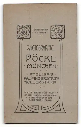 Fotografie Oscar Pöckl, München, Portrait edler Herr mit Spitzbart