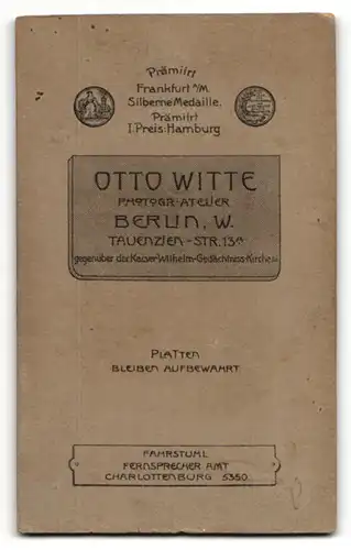 Fotografie Otto Witte, Berlin, Portrait stattlicher Herr mit Schnauzbart