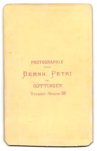 Fotografie Bernh. Petri, Göttingen, Portrait stattlicher Herr mit Vollbart