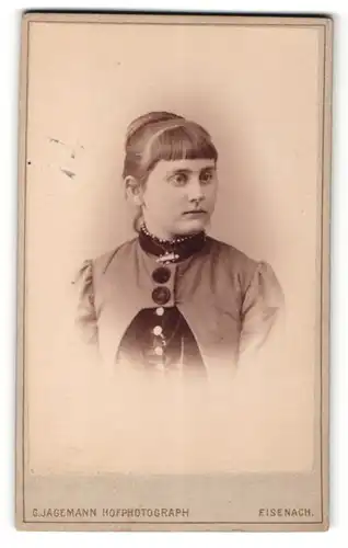 Fotografie G. Jagemann, Eisenach, junges Mädchen mit Hochsteckfrisur