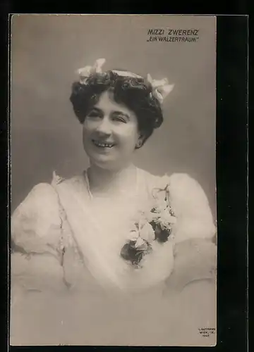 AK Operette Ein Walzertraum, Schauspielerin Mizzi Zwerenz