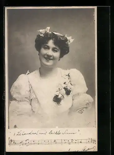 AK Operette Ein Walzertraum, Schauspielerin Mizzi Zwerenz