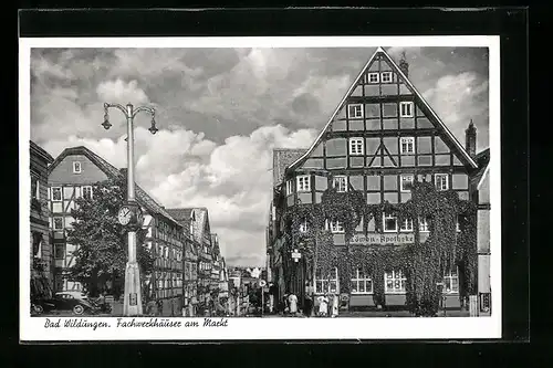 AK Bad Wildungen, Fachwerkhäuser am Markt