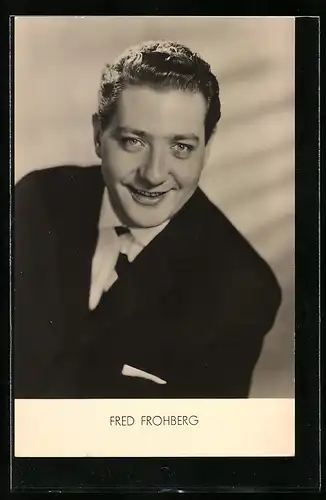 AK Musiker Fred Frohberg lächelt freundlich