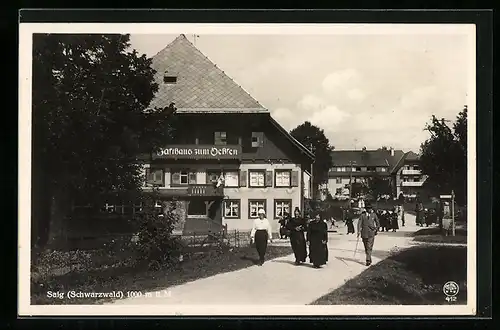 AK Saig /Schwarzwald, Strassenpartie mit Gasthaus zum Ochsen