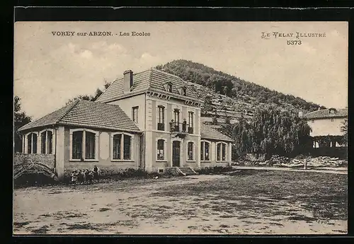 AK Vorey-sur-Arzon, Les Ecoles