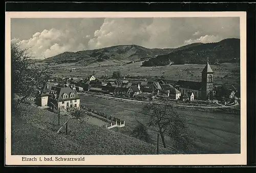 AK Elzach /Schwarzw., Gesamtansicht mit Umgebung aus der Vogelschau