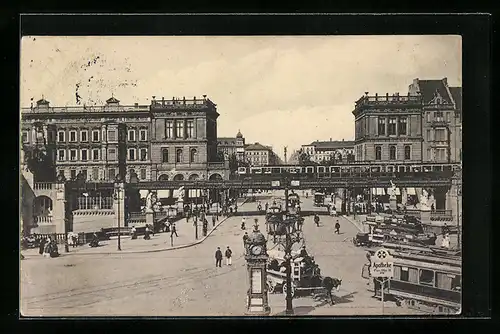 AK Berlin-Kreuzberg, Strassenbahnen und Hochbahn am Halleschen Tor
