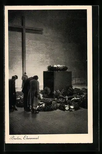 AK Berlin, Bürger am Ehrenmal