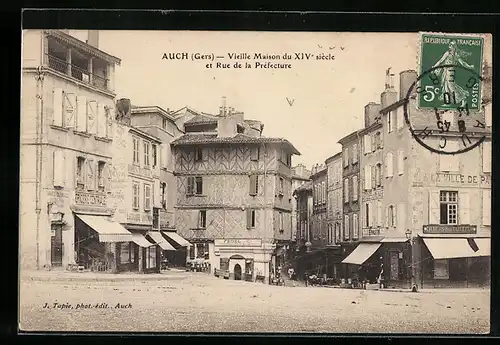AK Auch, Vieille Maison et Rue de la Prefecture