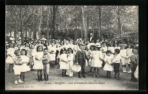 AK Vichy, Bal d`Enfants dans le Parc