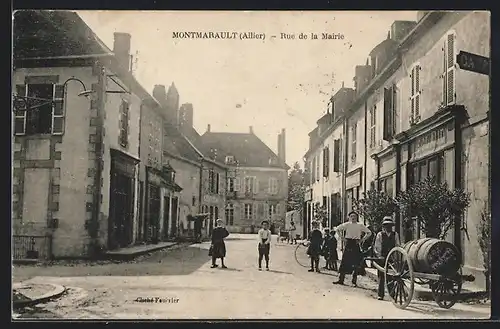 AK Montmarault, Rue de la Mairie