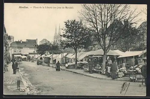 AK Moulins, Place de la Liberté