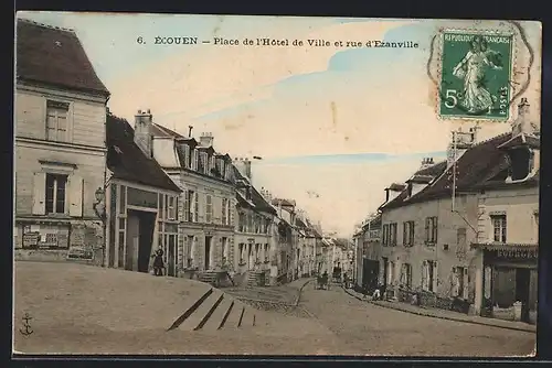 AK Écouen, Place de l`Hôtel de Ville et rue d`Ezanville