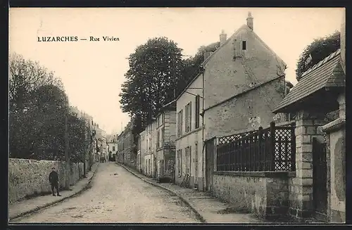 AK Luzarches, Rue Vivien