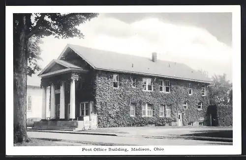 AK Madison, OH, Post Office Building