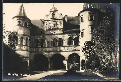 AK Konstanz /Bodensee, Rathaus-Hof