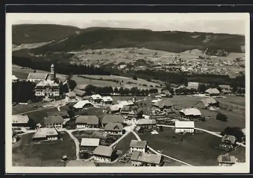 AK Höchenschwand /Schwarzw., Ortsansicht mit Kirche