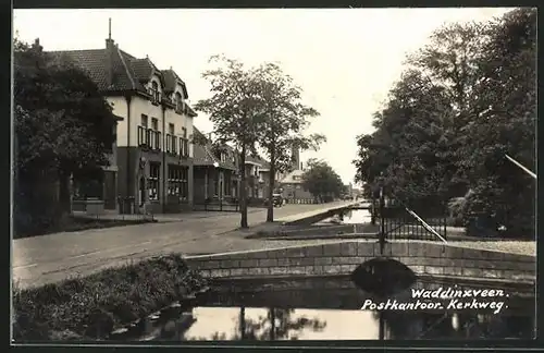 AK Waddinxveen, Postkantoor, Kerkweg, Strassenpartie am Postamt
