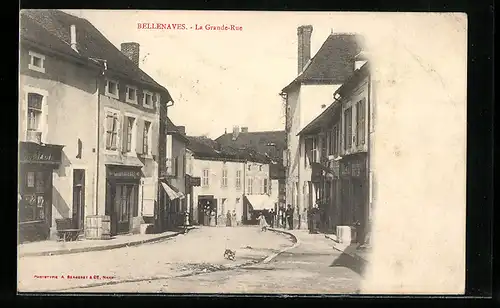 AK Bellenaves, La Grande-Rue