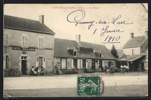 AK Gannay-sur-Loire, La Place