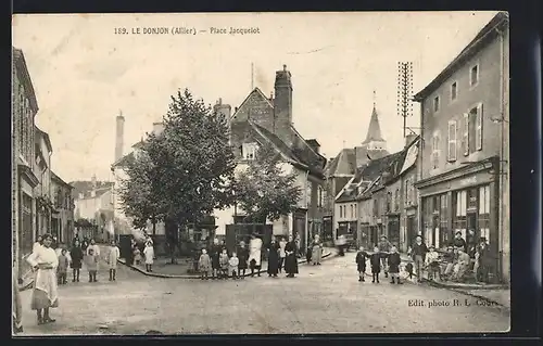 AK Le Donjon, Place Jacquelot