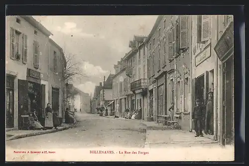 AK Bellenaves, La Rue des Forges
