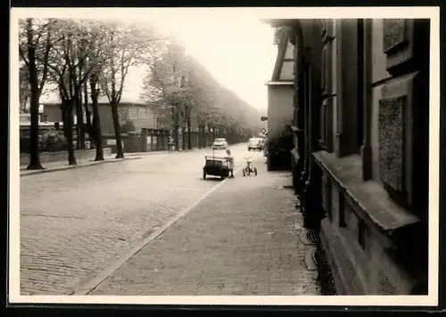 Fotografie unbekannter Fotograf, Ansicht Itzehoe, Strassenansicht im Ort