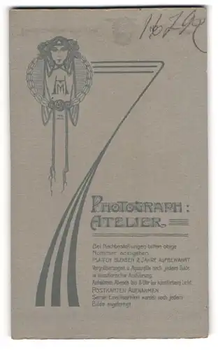 Fotografie Photograph. Atelier, Potsdam, Brandenburgerstr. 30, Fraunekopf im Jugendstil mit Monogramm