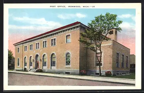 AK Ironwood, MI, Post Office