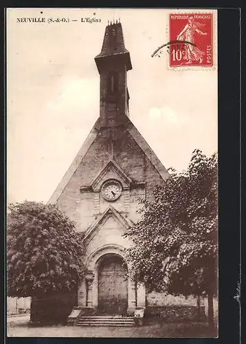 AK Neuville, L`Eglise