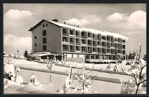 AK Höchenschwand /Schwarzw., Schwarzwald-Höhensanatorium im Winter