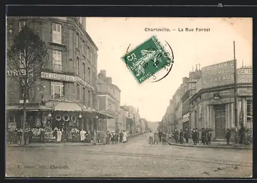 AK Charleville, La Rue Forest