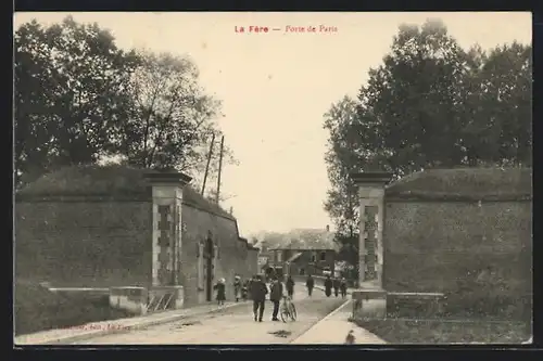 AK La Fère, Porte de Paris