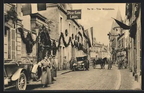 AK Trier, Strassenpartie mit Weinstuben