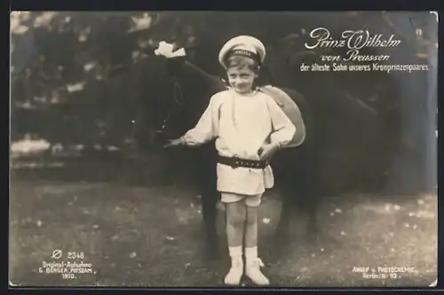 AK Prinz Wilhelm von Preussen mit Pony im Garten