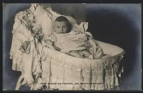 AK Prinz Wilhelm als Baby in seiner Wiege