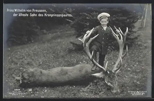 AK Prinz Wilhelm von Preussen mit einem erlegten Hirsch