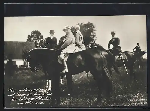 AK Unsere Kronprinzessin mit ihrem ältesten Sohne dem Prinzen Wilhelm von Preussen