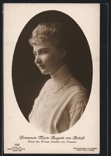 AK Prinzessin Marie Auguste von Anhalt mit Perlenkette