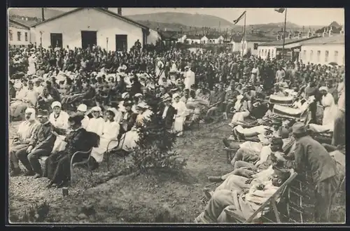 AK Wien-Grinzing, K. u. k. Kriegsspital, Freiluft-Konzert, Patienten und Schwestern