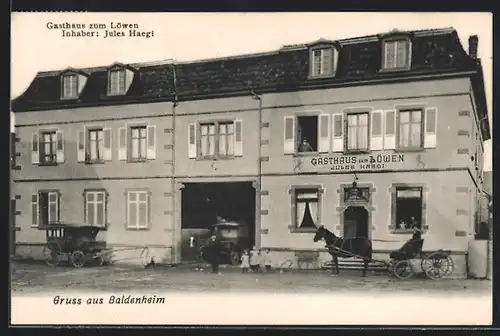 AK Baldenheim, Gasthaus zum Löwen J. Haegi, Strassenansicht mit Kutschen