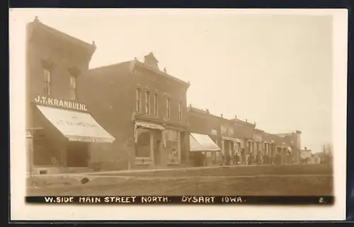 Foto-AK Dysart, IA, W. Side Main Street North